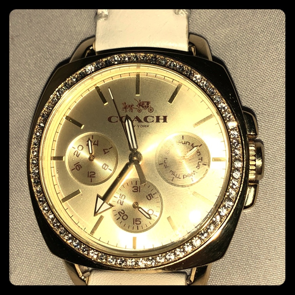 Coach Watch - Picture 1 of 4